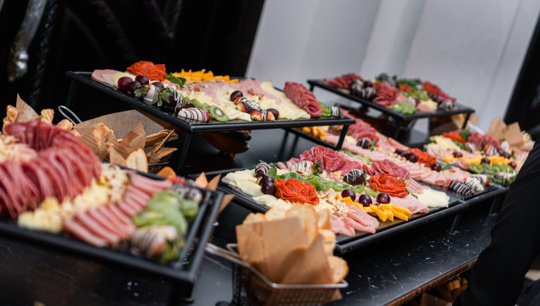 https://www.expodrinksdelifood.com/wp-content/uploads/2024/07/DELIFOOD.jpg